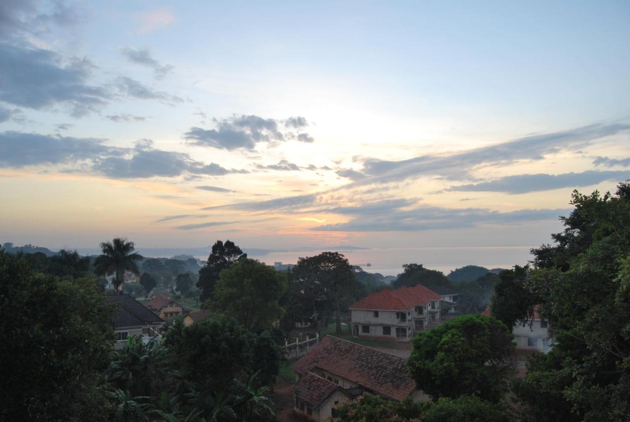 Frontiers Hotel Entebbe Exterior foto